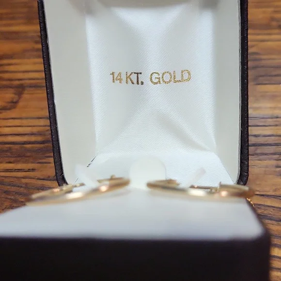 14 KT YELLOW GOLD HOOP EARRINGS BRAND NEW - Picture 2 of 3